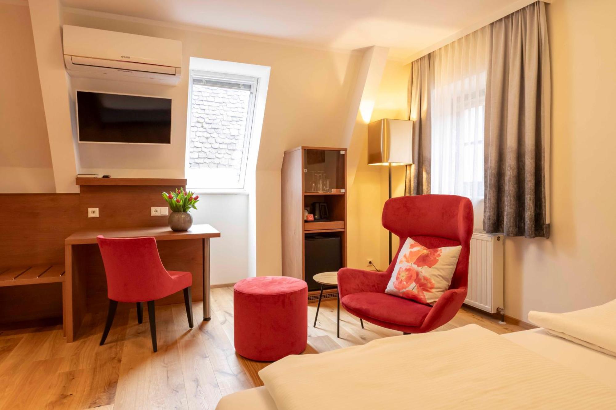 Hotel Mader Штайр Экстерьер фото
